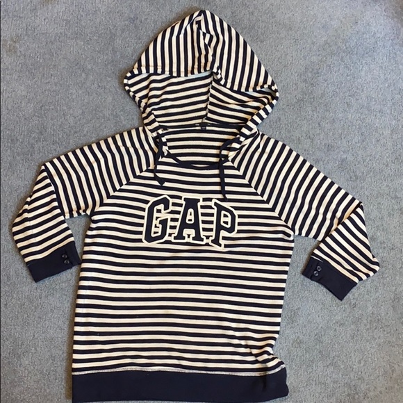 Gap Hoodie - Quarter Sleeve - Picture 1 of 5